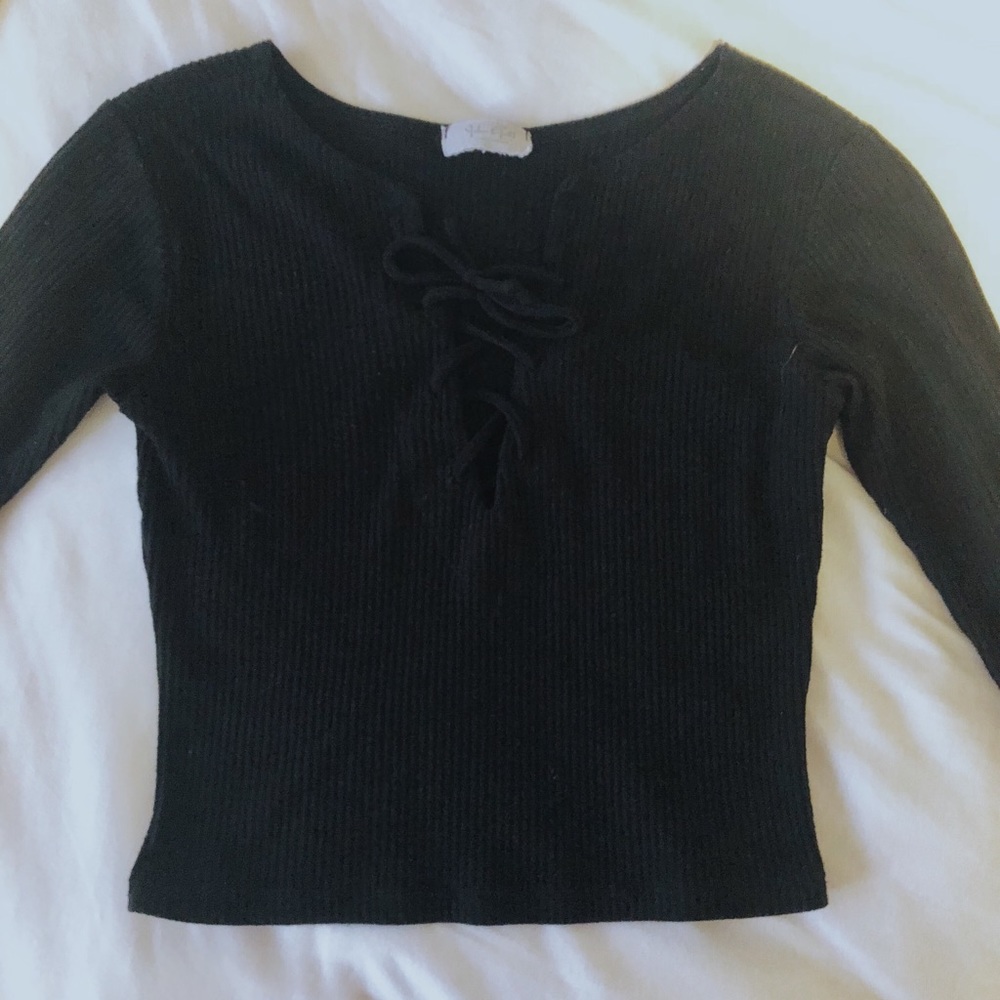 JGalt  Black lace up crop top